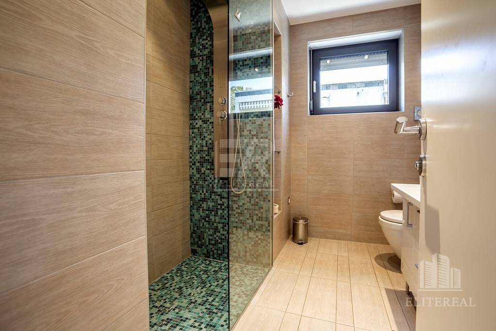 Luxusná vila, Krvavica - Chorvátsko