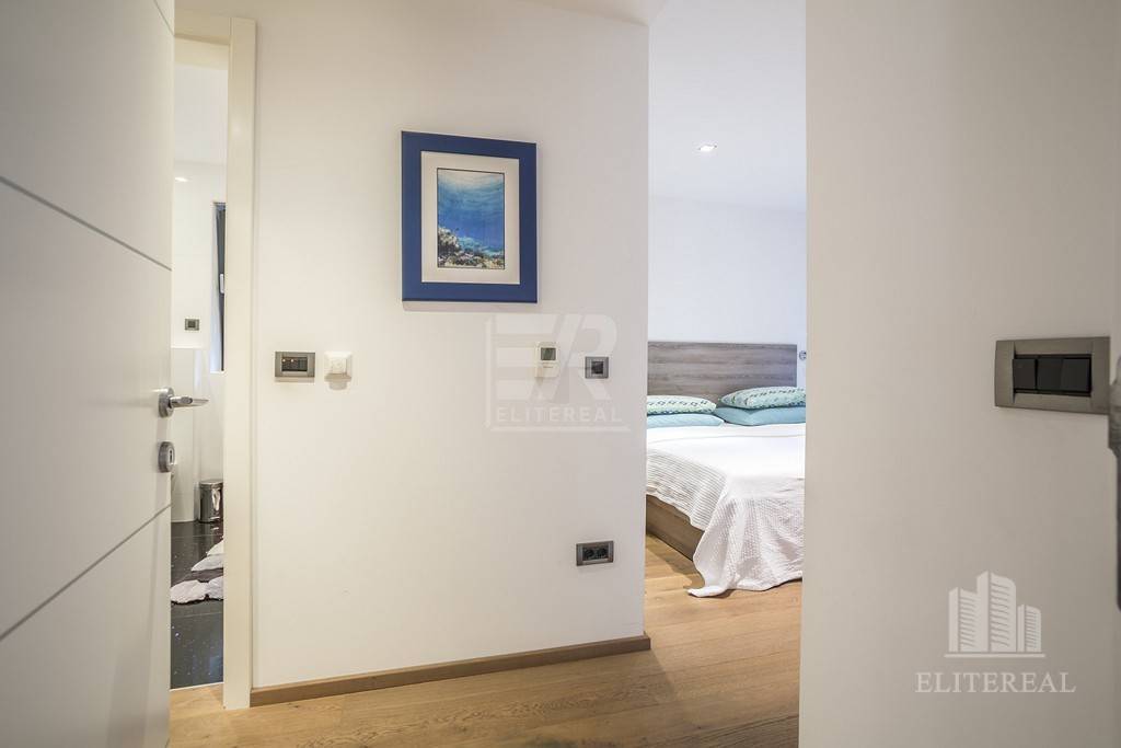 Luxusná vila, Krvavica - Chorvátsko