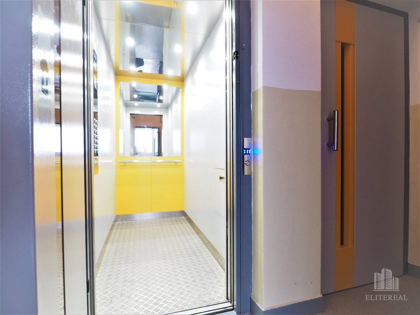 Blagoevova výťah nákl..JPG