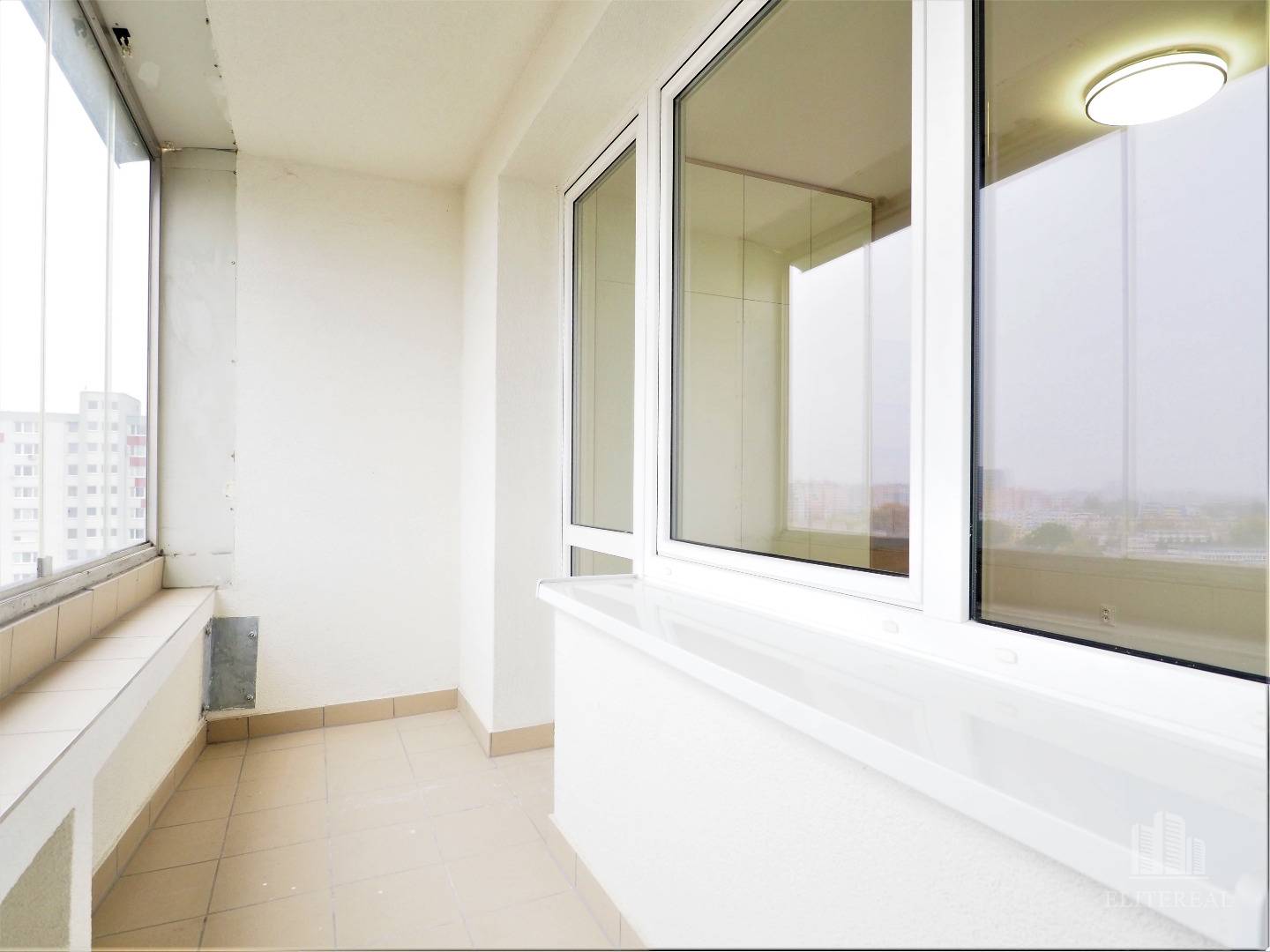 Blagoevova loggia zo spálne.jpg