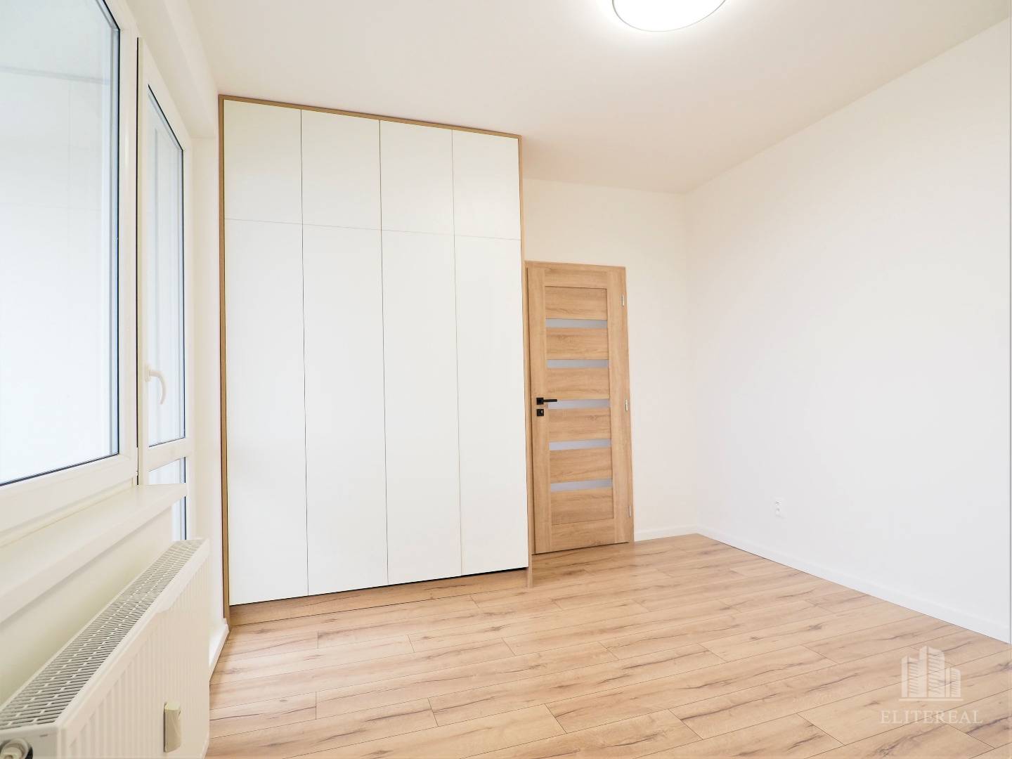 Blagoevova Spálňa dvere.jpg