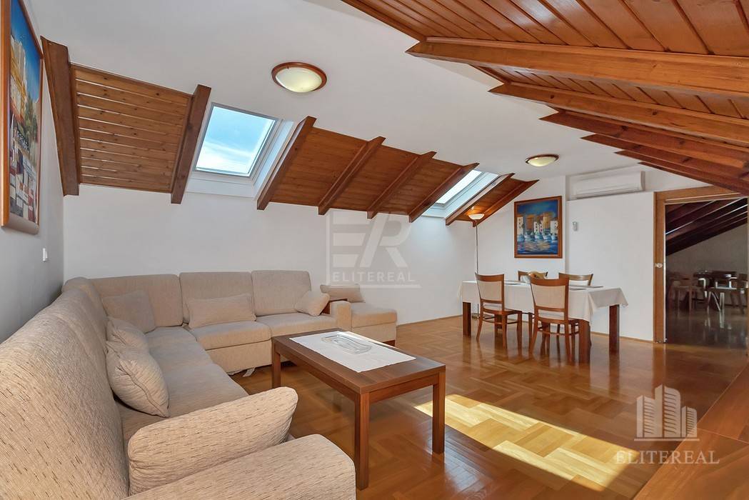 Podkrovný apartmán, Bol - ostrov Brač,Chorvátsko