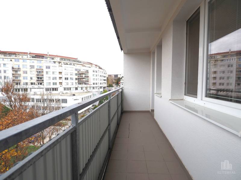D - loggia 1.jpg